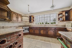 Photo 37- click for photo gallery